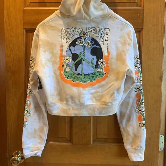 Women’s Empyre Zip Up Crop Top Hoodie L NWT - Picture 2 of 4